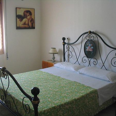 Marycarmen Apartman Alghero Szoba fotó