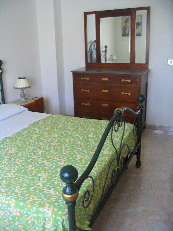Marycarmen Apartman Alghero Szoba fotó